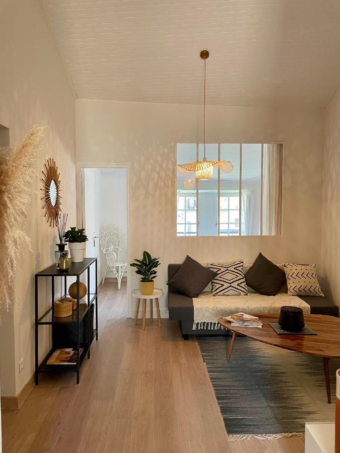 Appartement Aux Pieds Du Palais Des Papes. Avignon Exterior photo