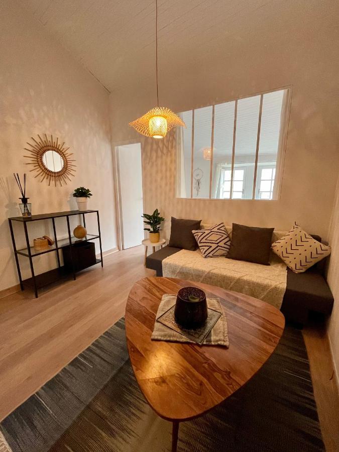 Appartement Aux Pieds Du Palais Des Papes. Avignon Exterior photo